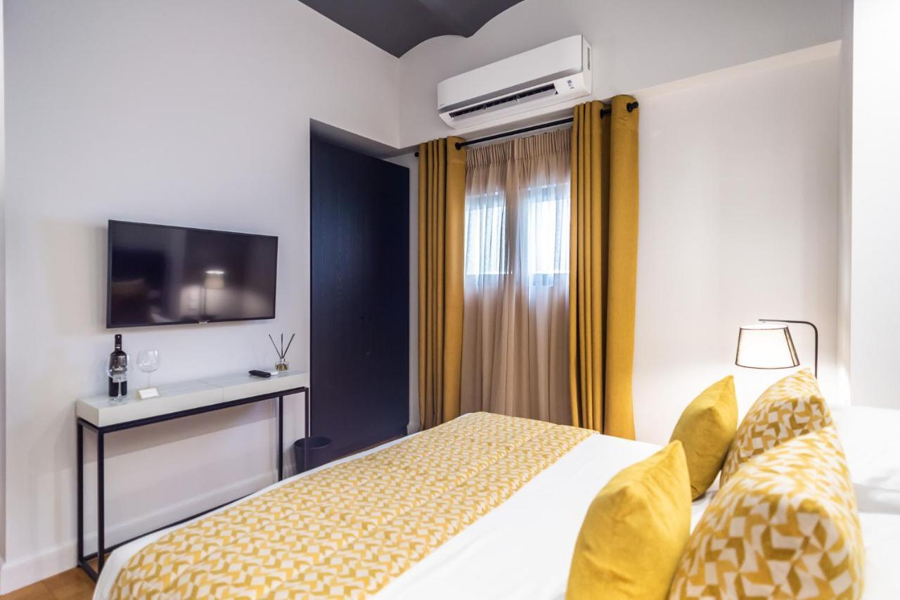 33Solonossuites Атина Екстериор снимка